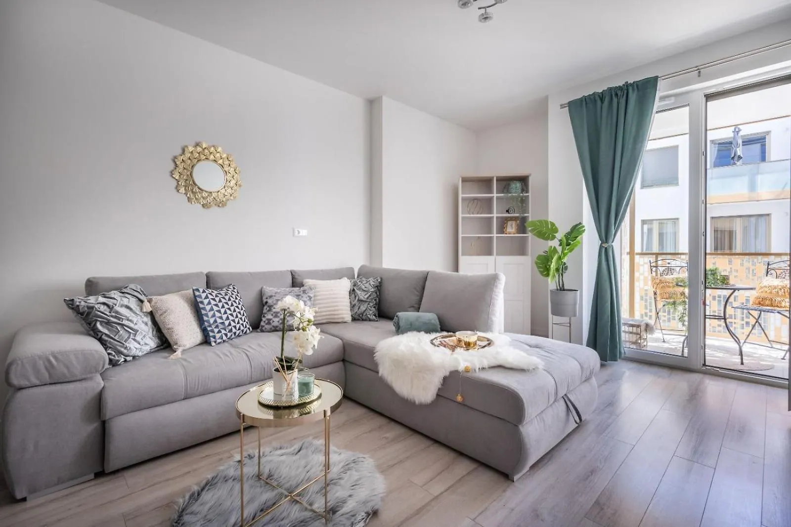 Contacten van Premier Pest Side Apartment